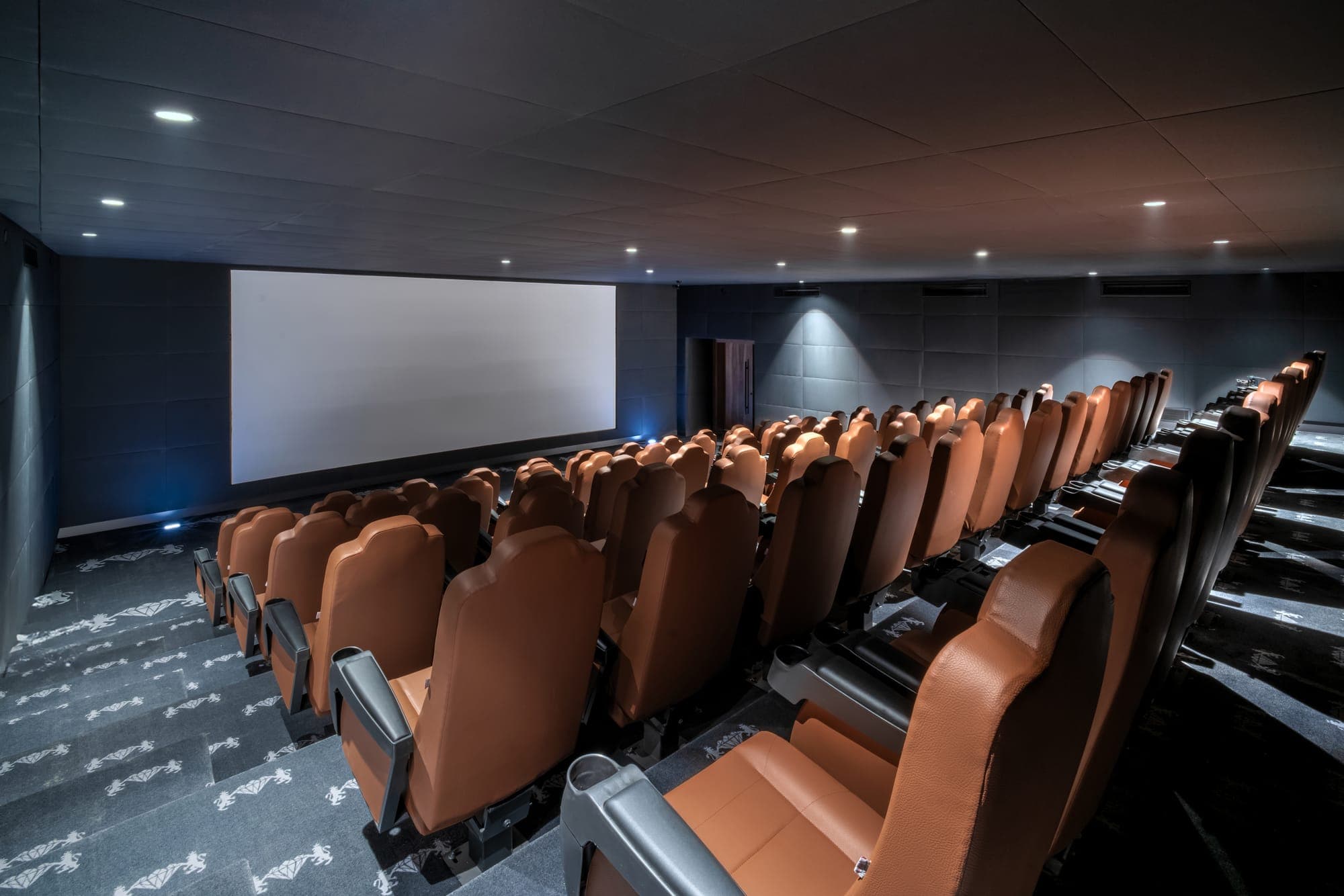 Kıbrıs Life — Game Zone & Cinema